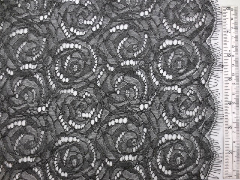 Lurex Chantilly Lace0