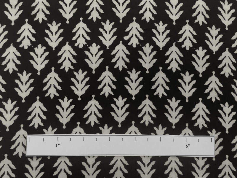 Cotton Lawn Black & White Pinnatisect Leaf Print 1