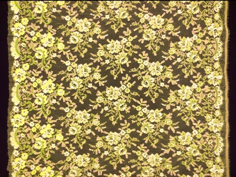 Beaded Metallic Chantilly Lace3