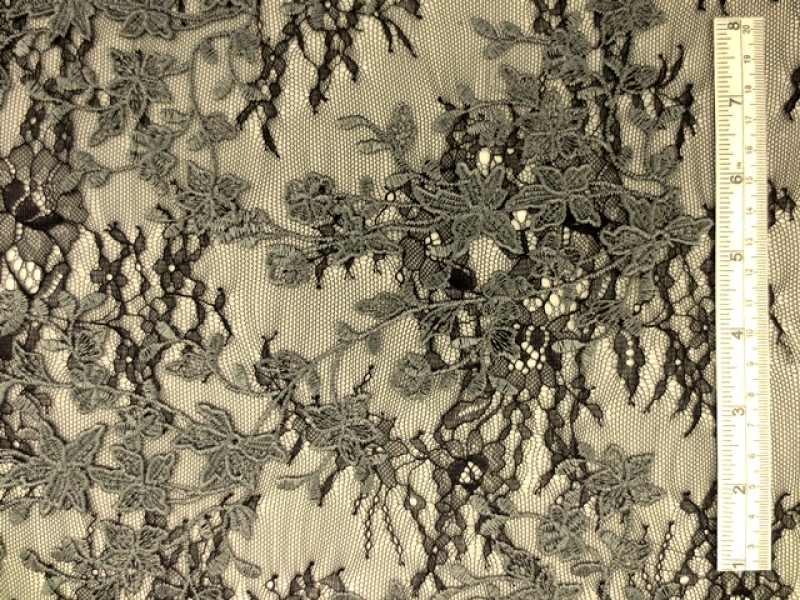 Embroidered Chantilly Lace0
