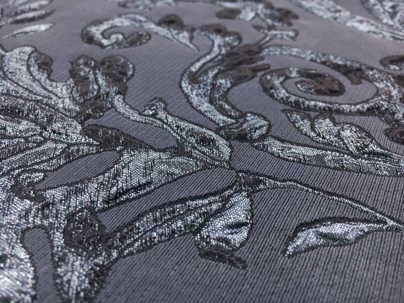 Floral and Paisley Pattern Silk Blend Metallic Cloqué Brocade2