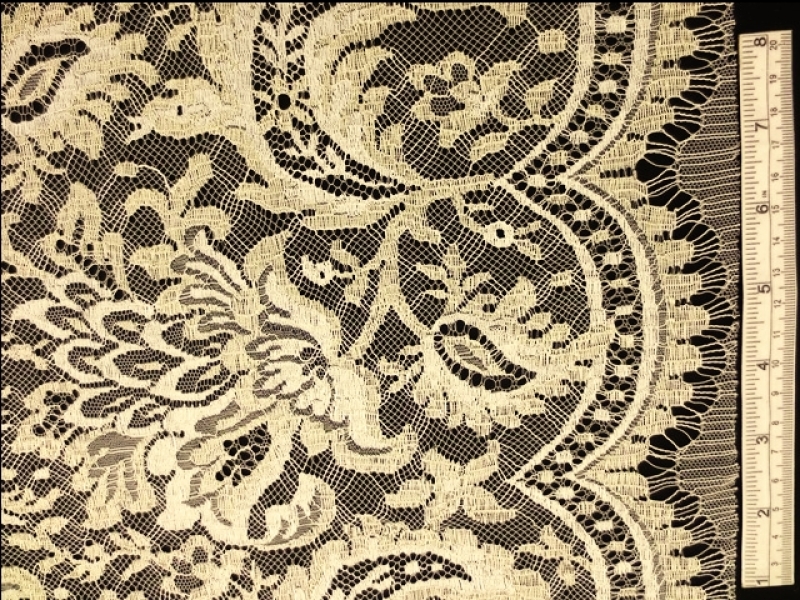 Metallic Chantilly Lace0