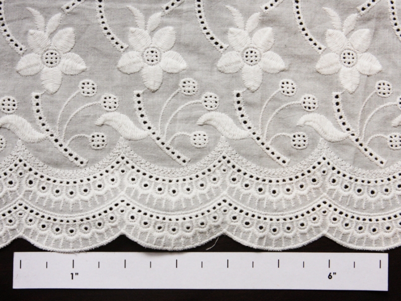 Cotton Eyelet in Off White0