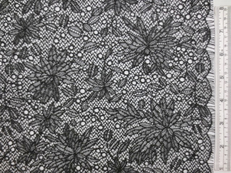 Lurex Chantilly Lace0