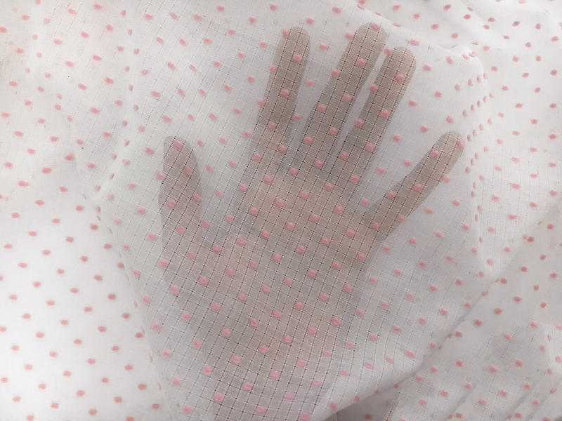 Cotton Plumetis in Pink2