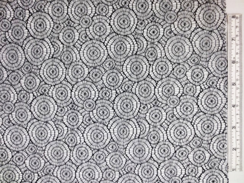 Lurex Chantilly Lace0