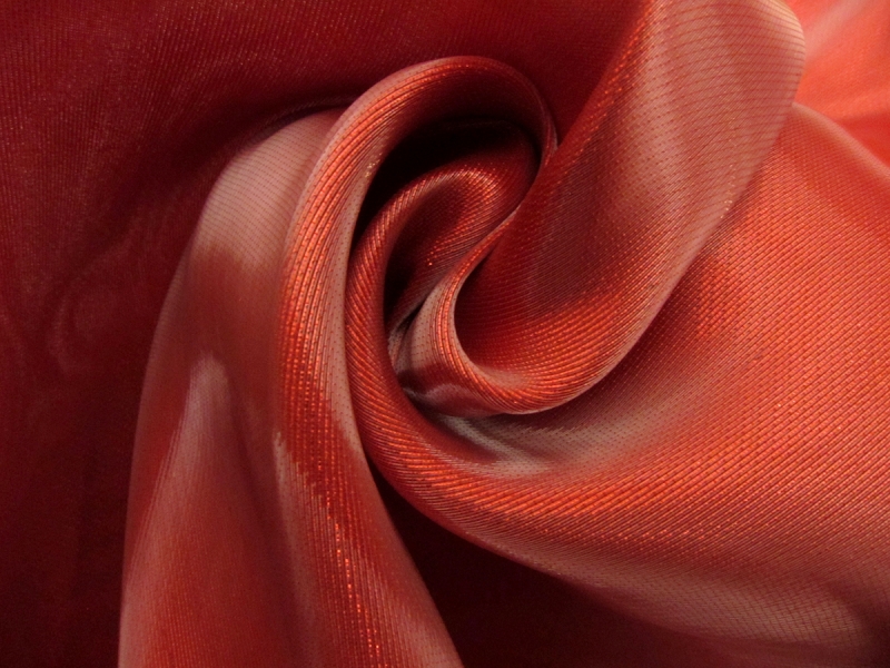 Silk Blend Liquid Look Metallic Organza0