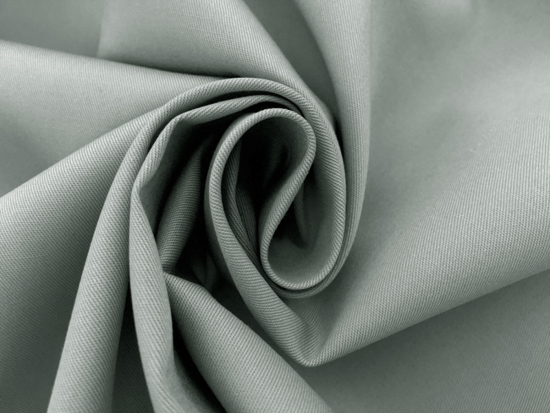 Combed Cotton Fineline Twill in Fog1