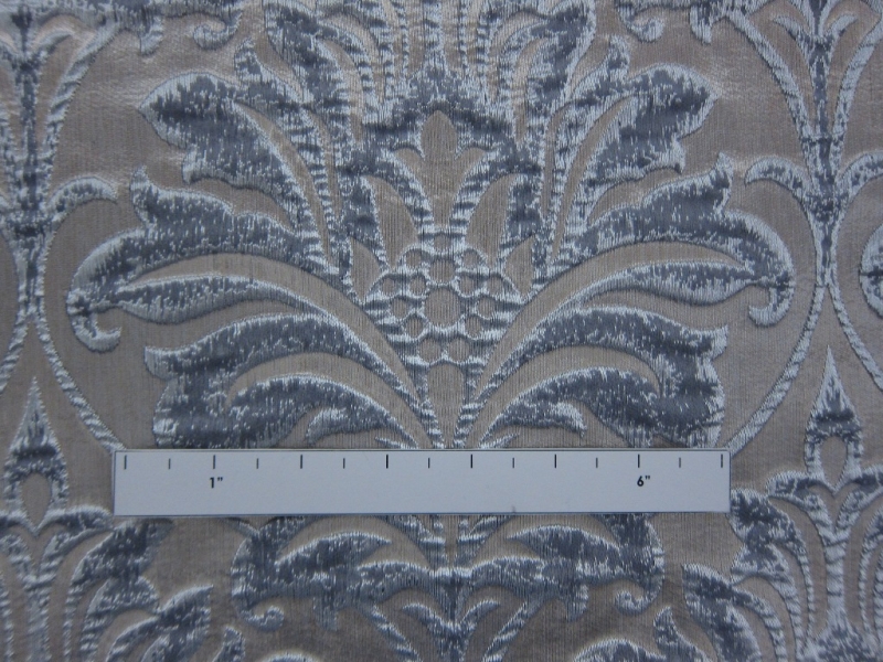 Poly Metallic Cloque1