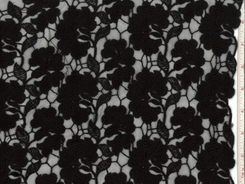 EMBROIDERED ILLUSION0