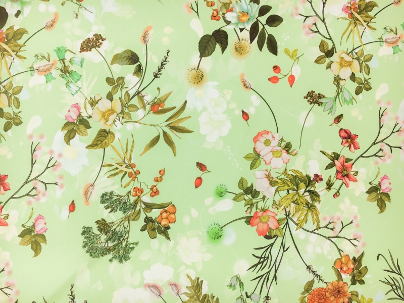 Printed Viscose Crepe with Floral Motifs0