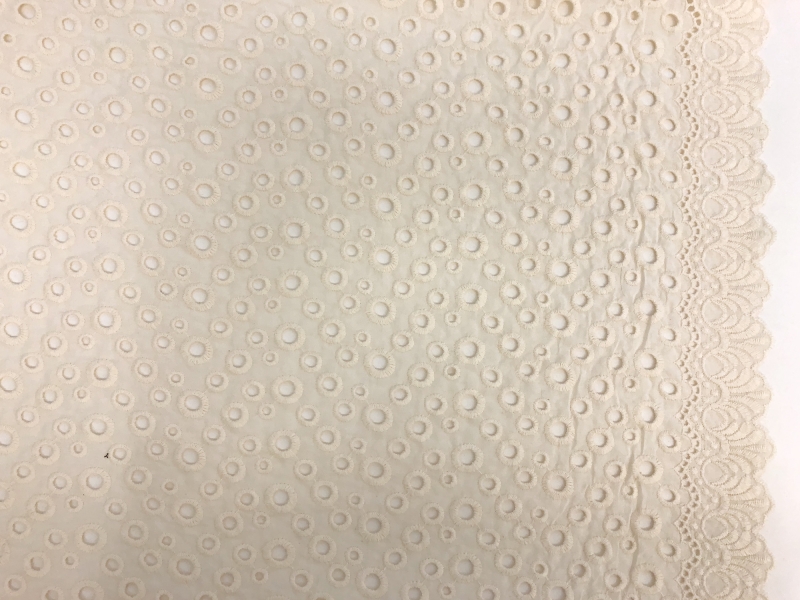Natural Cotton Eyelet With Scalloped Edge0