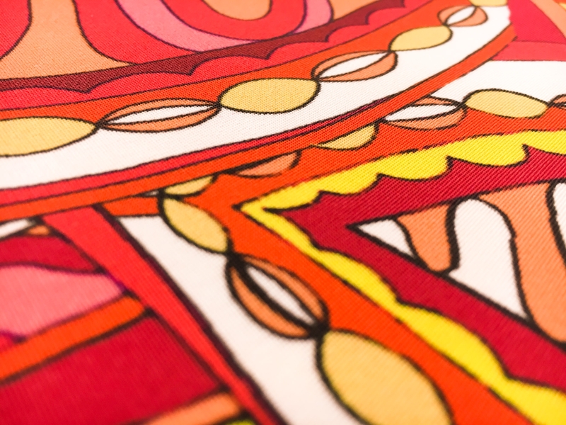 Printed 4Ply Crepe with Large Vibrant Abstract Flowers2