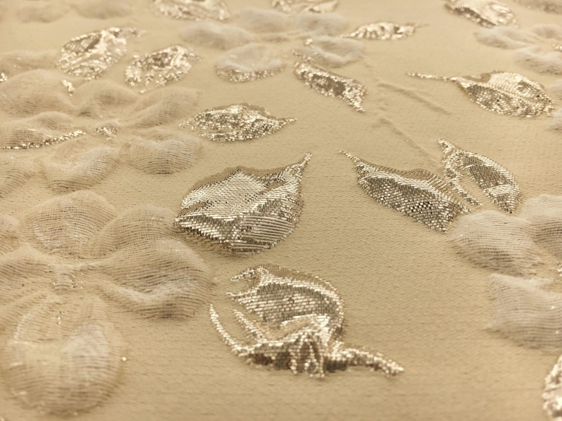 Silk Blend Matelassé with Flowers and Metallic Leaves2