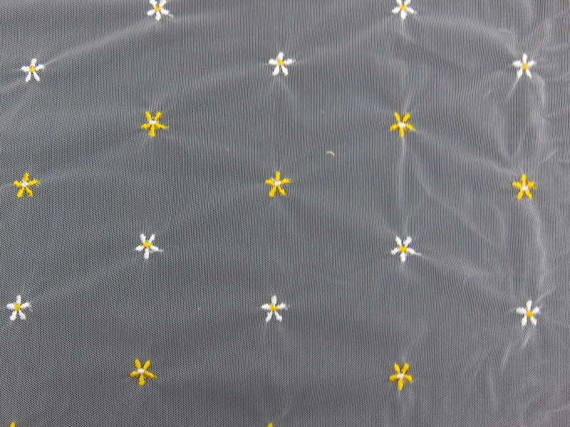 Embroidered Illusion0