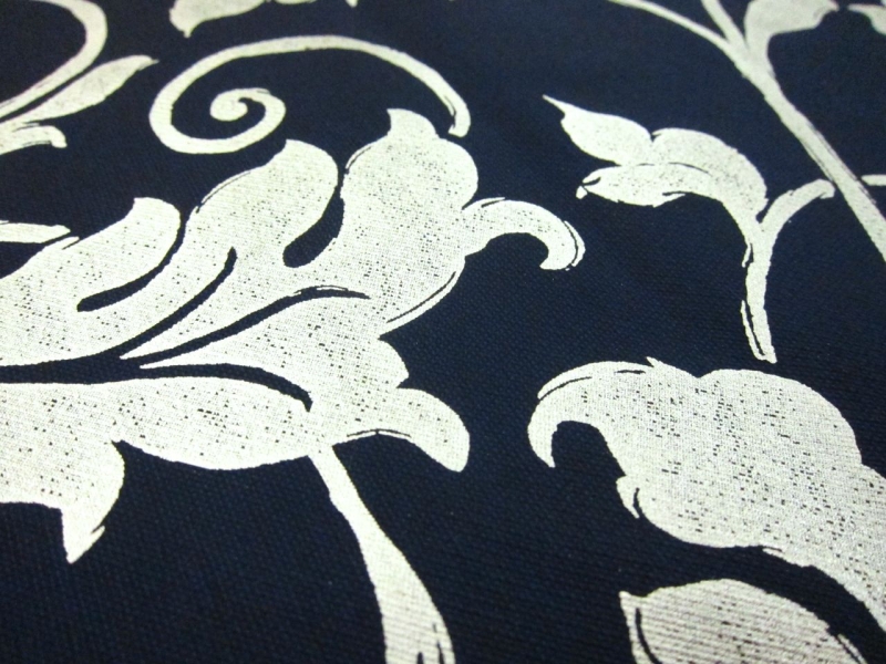 Metallic Printed Light Weight Silk Blend Zibeline2