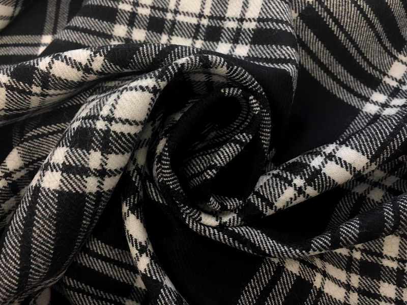 Italian Virgin Wool Black and White Tartan Plaid1