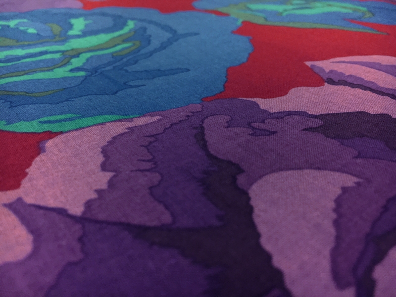 Cotton Broadcloth Print With Large Floral Pattern3