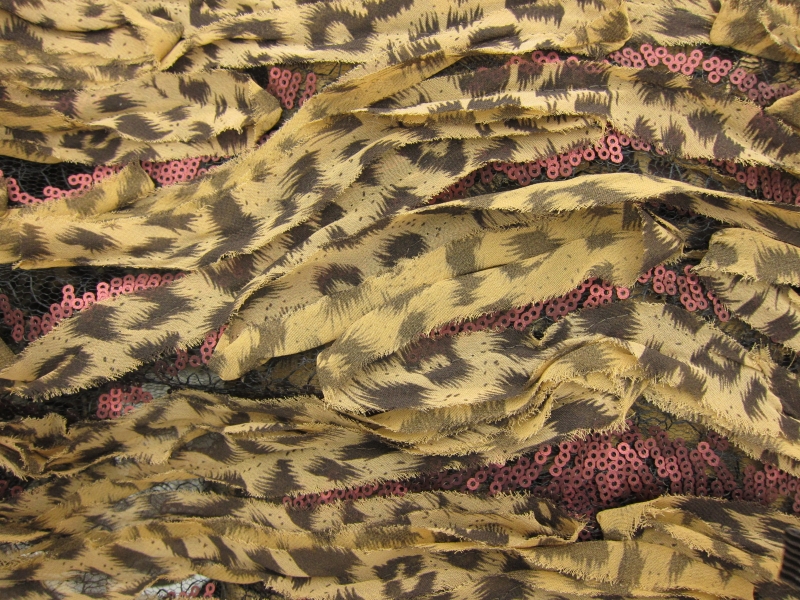 MESH WITH SEQUINS AND CHIFFON0