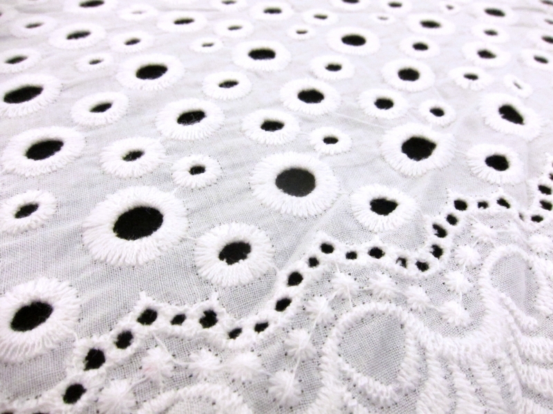 Cotton Eyelet in White2