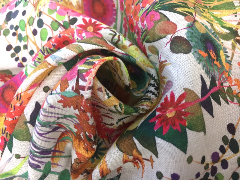 Liberty of London Linen Tresco Floral Print1