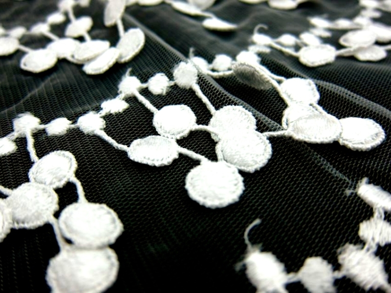 Novelty Embroidered Illusion2