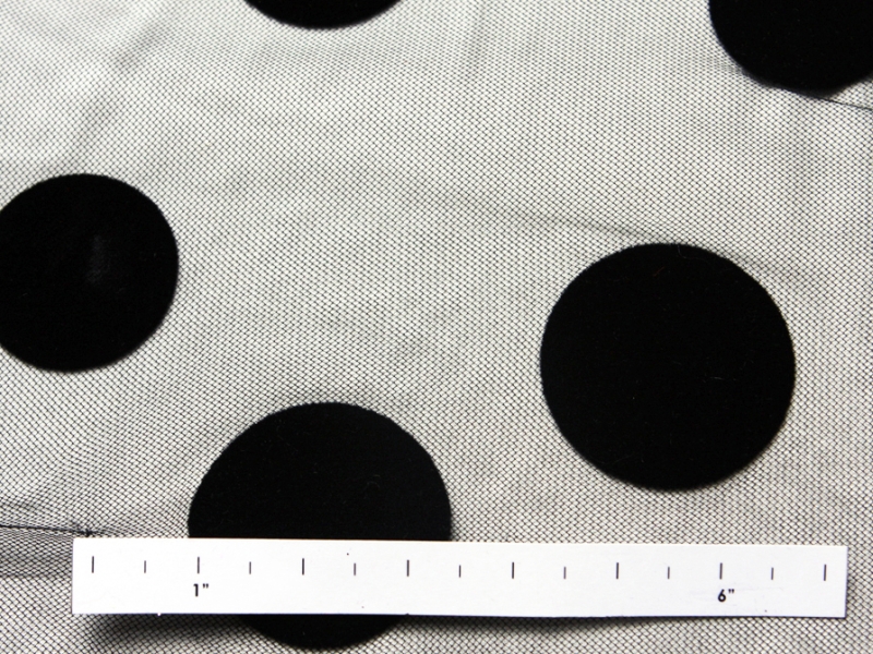 Flocked Dots on Illusion1