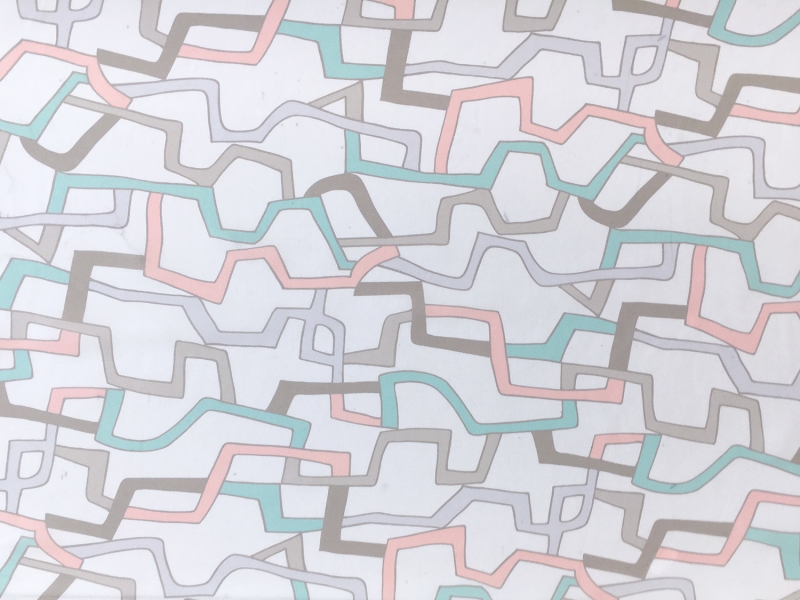 Printed Silk Crepe de Chine with Geometric Chains0