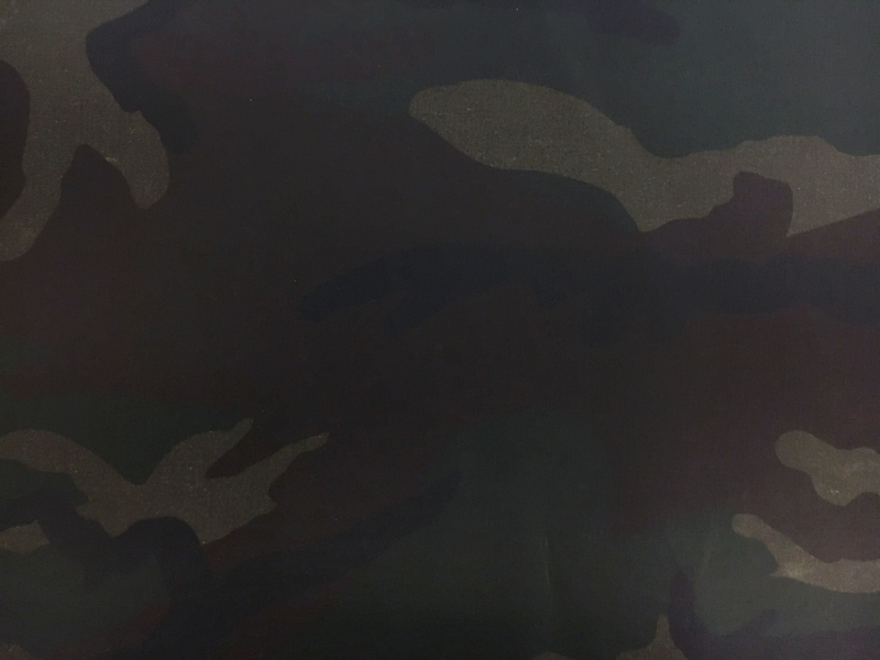 Cotton Wax Cloth in Woodland Camouflage 0