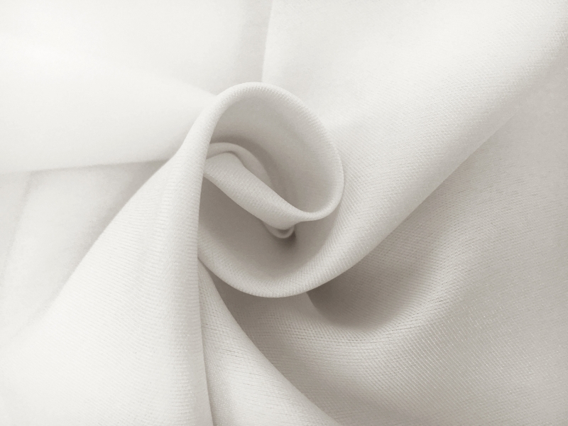 Polyester Mikado in Diamond White1