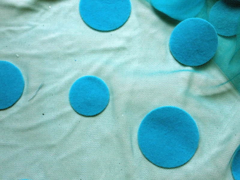 Flocked Dots on Illusion0