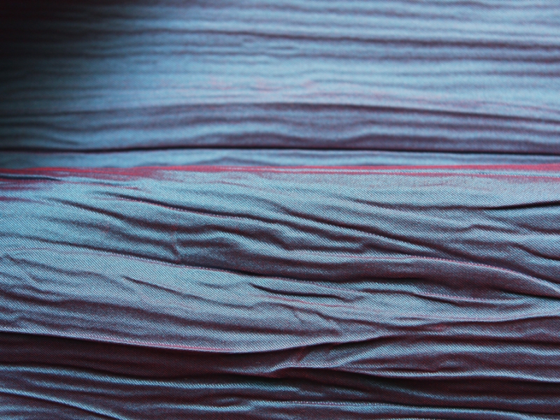 Crinkled Iridescent Rhodia Satin1