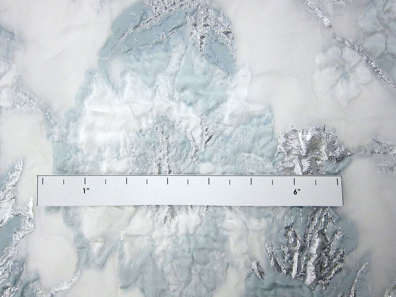 Silk Blend Metallic Fil Coupé Cloqué2